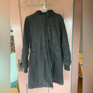 Bluenotes heavy winter jacket, size medium, with hood.